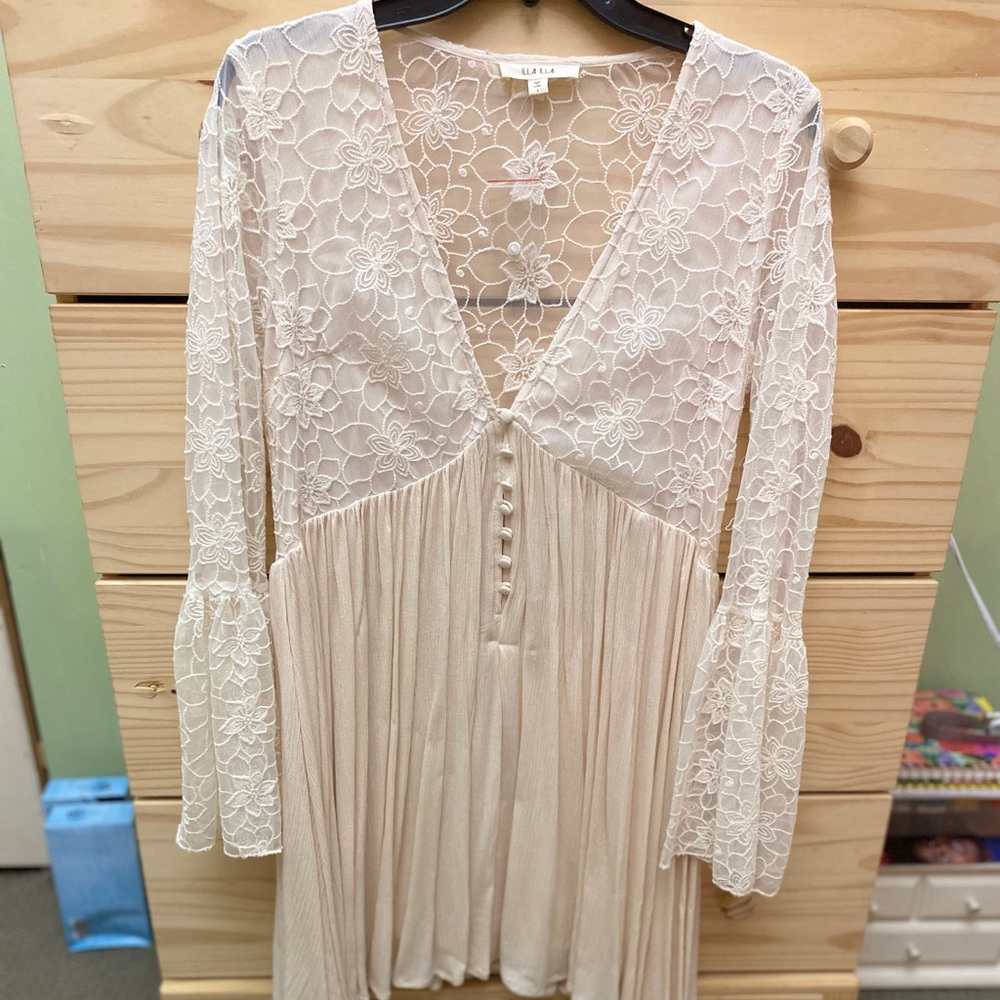 Lace dress